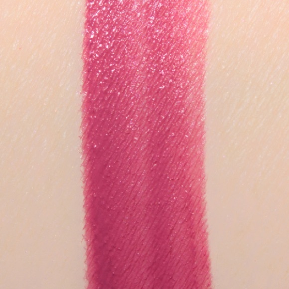 MAC Cosmetics limited edition matte lip mousse in the shade “Beck and Call” - Picture 3 of 4